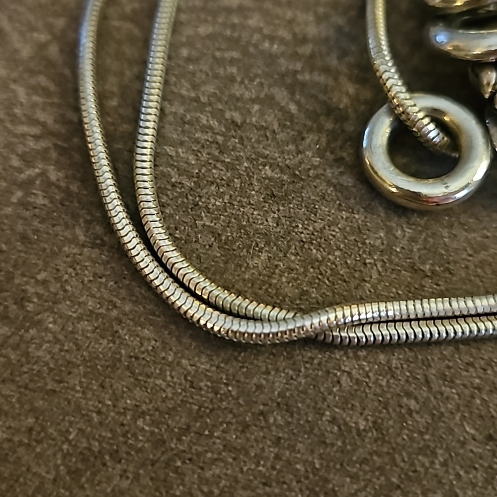 VTG Long Snake Chain Circle Donut Charms Sweater Necklace - Picture 3 of 5